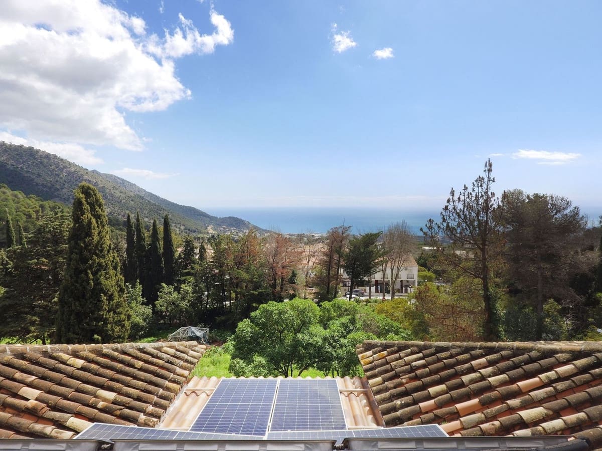 8 Zimmer Villa zu verkaufen in Mijas mit Pool Garage - 1.199.000 € (Ref: 9540248)