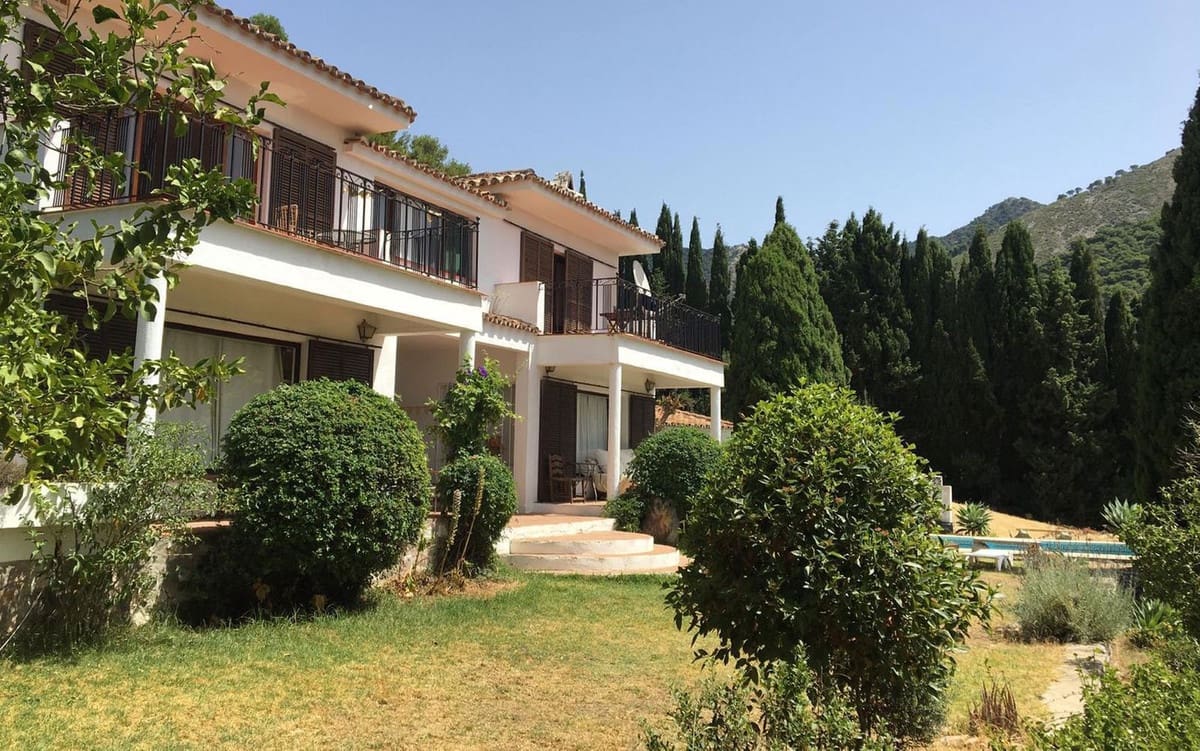 8 Zimmer Villa zu verkaufen in Mijas mit Pool Garage - 1.199.000 € (Ref: 9540248)