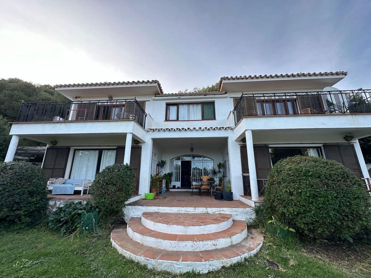 8 Zimmer Villa zu verkaufen in Mijas mit Pool Garage - 1.199.000 € (Ref: 9540248)