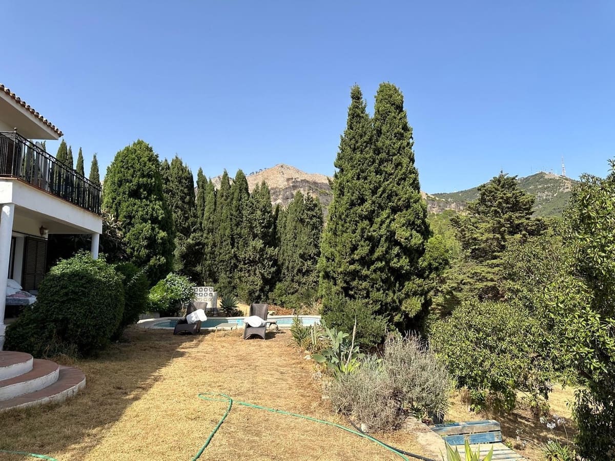 8 Zimmer Villa zu verkaufen in Mijas mit Pool Garage - 1.199.000 € (Ref: 9540248)