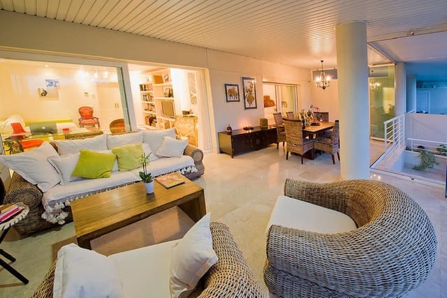 2 soverom Leilighet til salgs i La Dama de Noche - La Alzambra, Marbella med svømmebasseng - € 1 200 000 (Ref: 9540250)