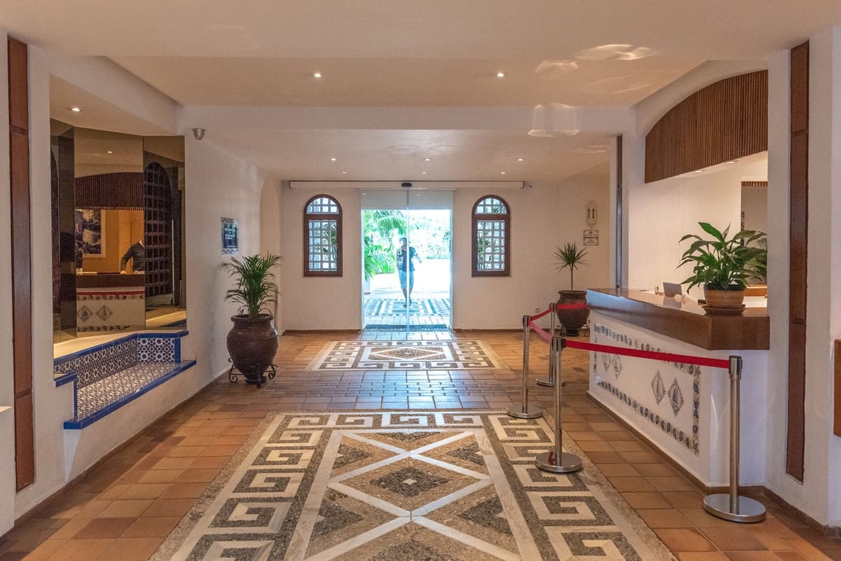 3 soverom Leilighet til salgs i Puerto Banus med svømmebasseng - € 1 200 000 (Ref: 9540253)