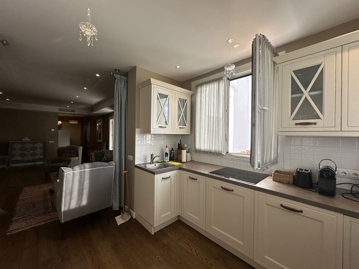 3 soverom Leilighet til salgs i Puerto Banus med svømmebasseng - € 1 200 000 (Ref: 9540253)