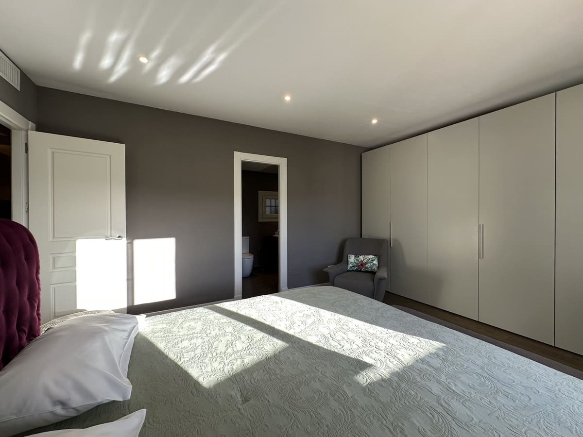 3 soverom Leilighet til salgs i Puerto Banus med svømmebasseng - € 1 200 000 (Ref: 9540253)