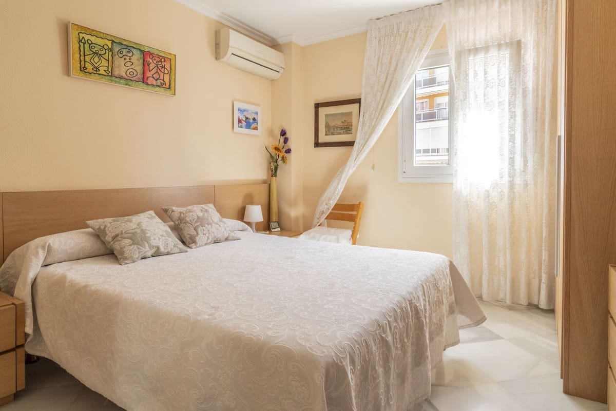 4 sypialnia Apartament na sprzedaż w Miasto Malaga - 1 200 000 € (Ref: 9540255)