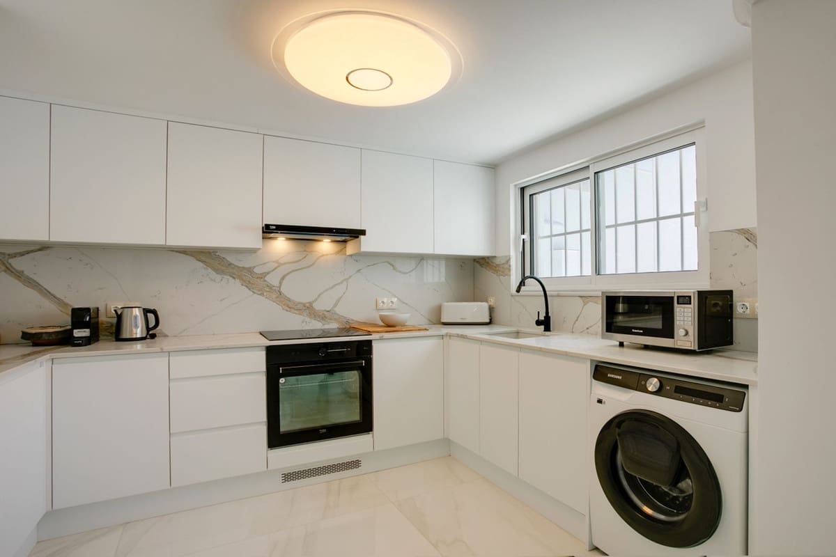 3 soveværelse Villa til salg i Estepona - € 1.200.000 (Ref: 9540257)