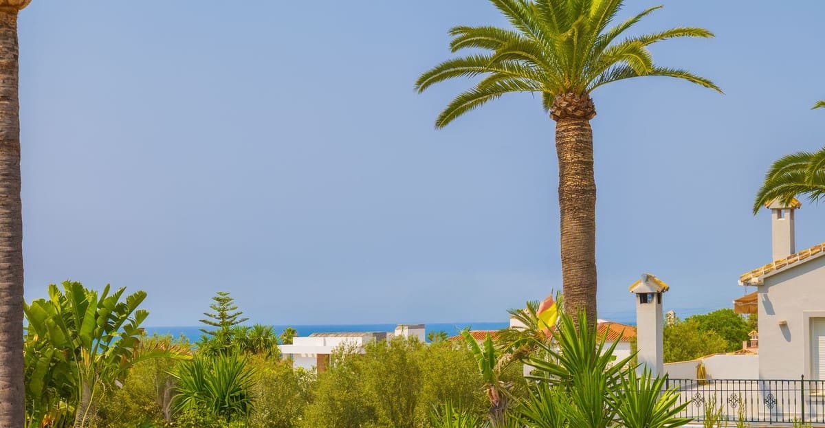 3 slaapkamer Villa te koop in Marbella met zwembad - € 1.200.000 (Ref: 9540258)