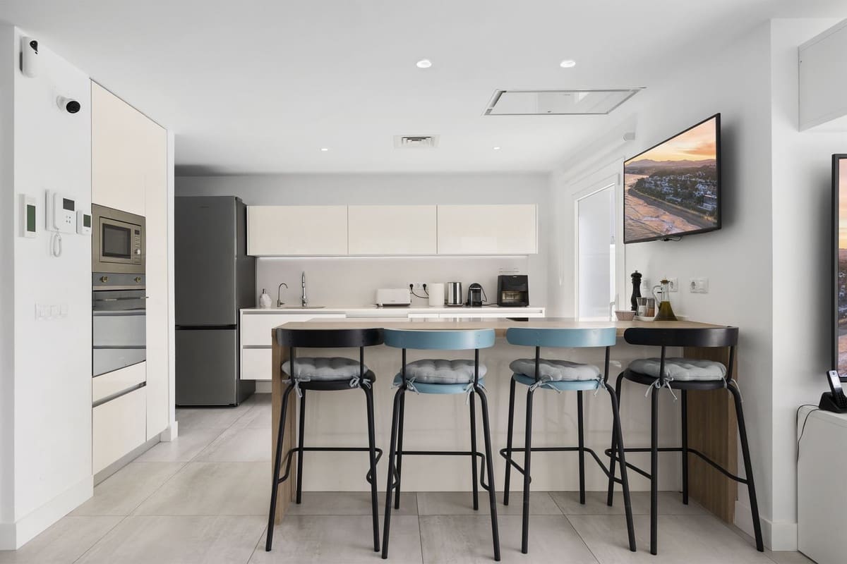 3 soveværelse Villa til salg i Benalmadena med swimmingpool - € 1.200.000 (Ref: 9540260)