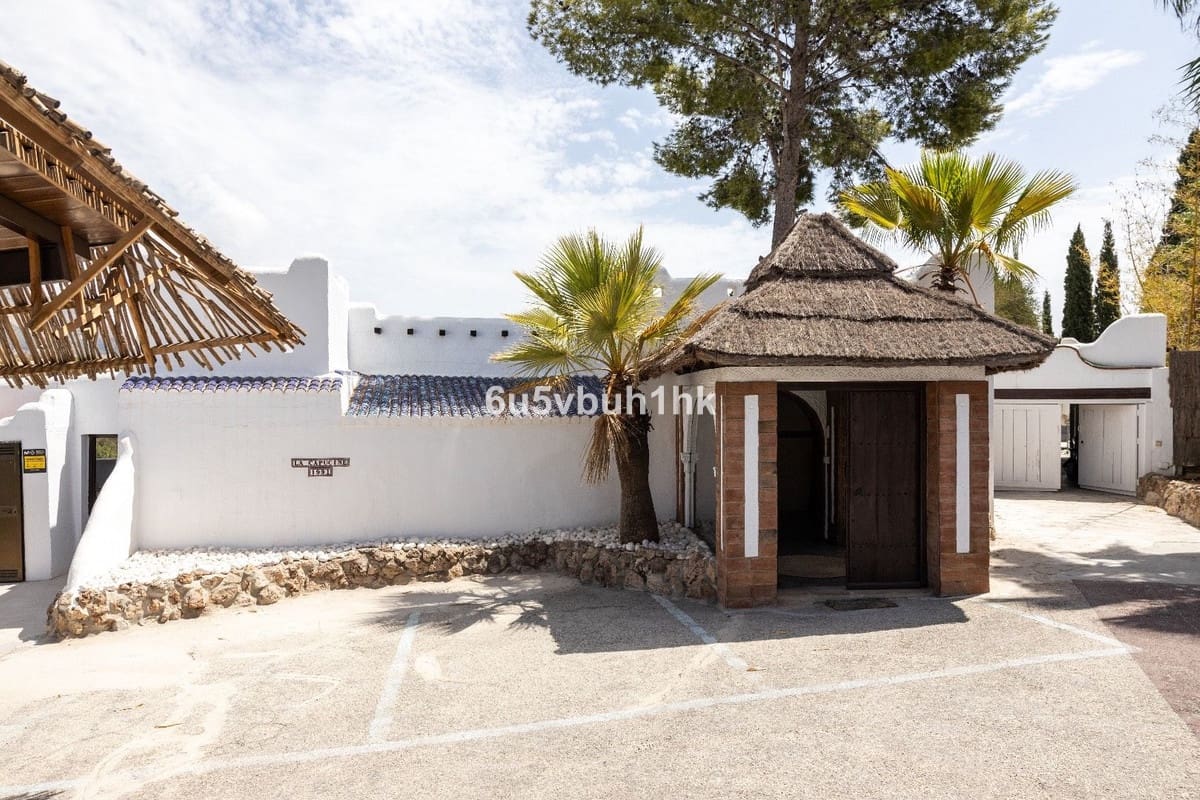 4 Zimmer Villa zu verkaufen in Mijas mit Pool - 1.200.000 € (Ref: 9540261)