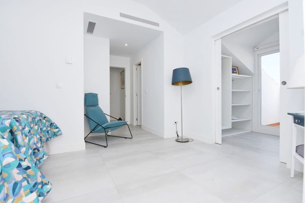 4 soveværelse Villa til salg i Benalmadena med swimmingpool garage - € 1.200.000 (Ref: 9540263)