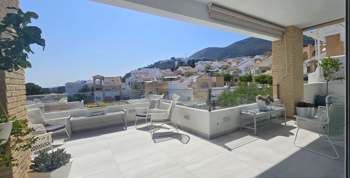 4 soveværelse Villa til salg i Benalmadena med swimmingpool garage - € 1.200.000 (Ref: 9540263)