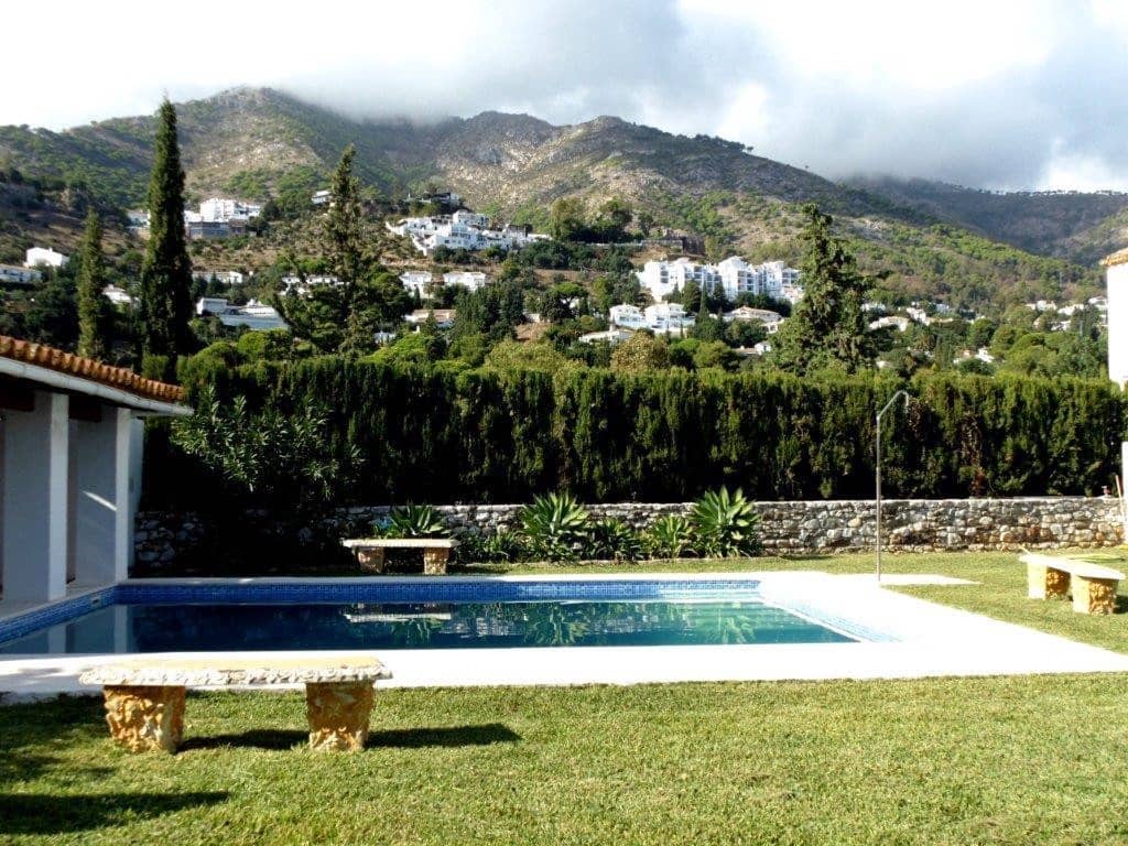 5 soverom Villa til salgs i Mijas med svømmebasseng garasje - € 1 200 000 (Ref: 9540264)