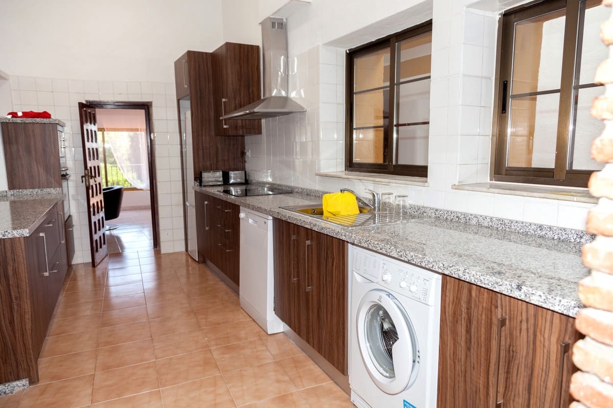 5 soverom Villa til salgs i Mijas med svømmebasseng garasje - € 1 200 000 (Ref: 9540264)