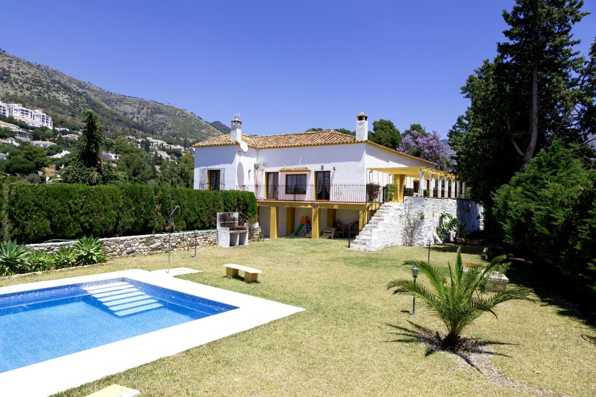 5 soverom Villa til salgs i Mijas med svømmebasseng garasje - € 1 200 000 (Ref: 9540264)