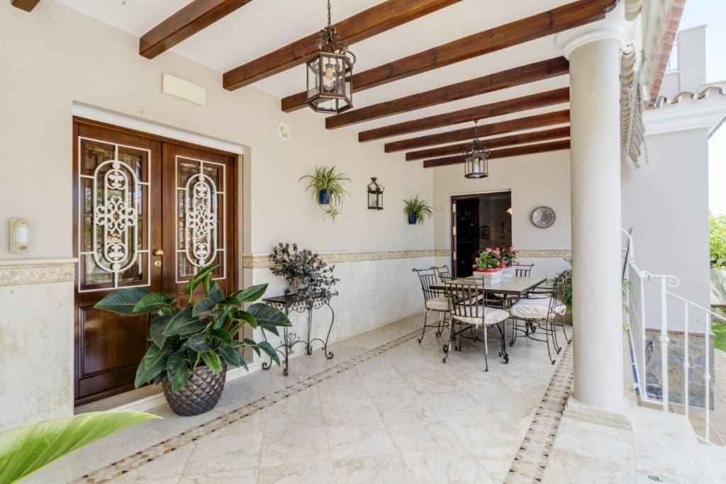 6 sypialnia Willa na sprzedaż w Alhaurin el Grande z basenem garażem - 1 200 000 € (Ref: 9540267)