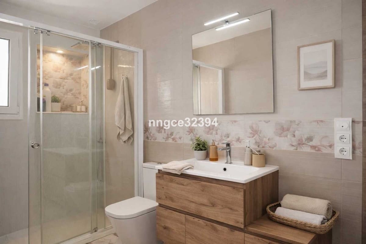 7 bedroom Villa for sale in Sotogrande with pool - € 999,000 (Ref: 9540268)