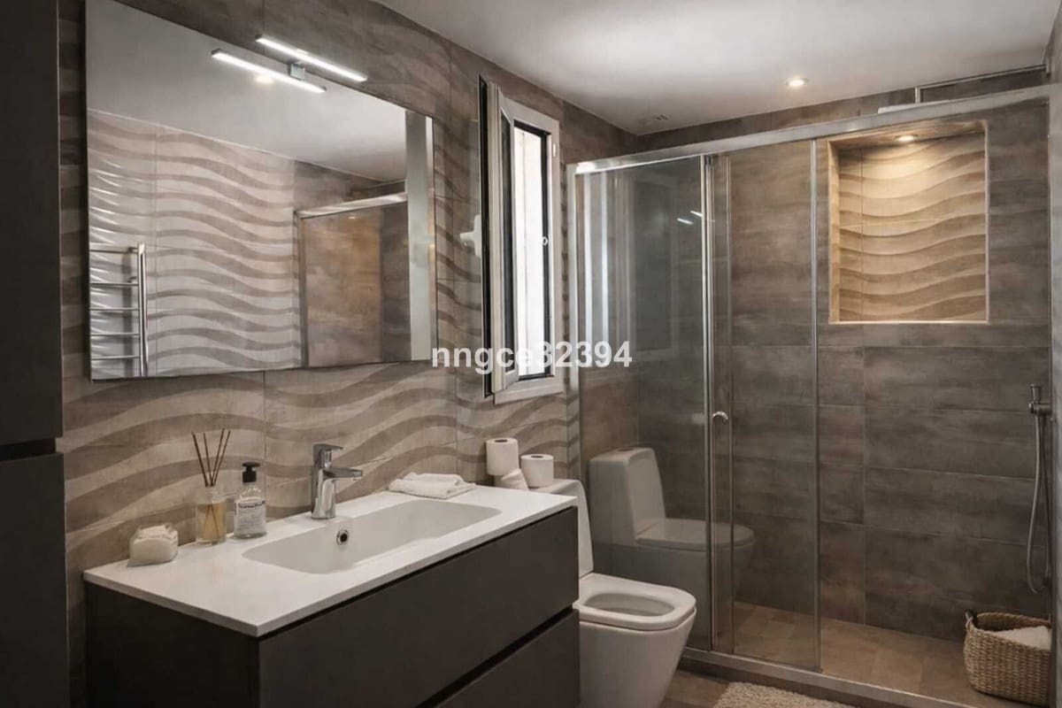 7 bedroom Villa for sale in Sotogrande with pool - € 999,000 (Ref: 9540268)