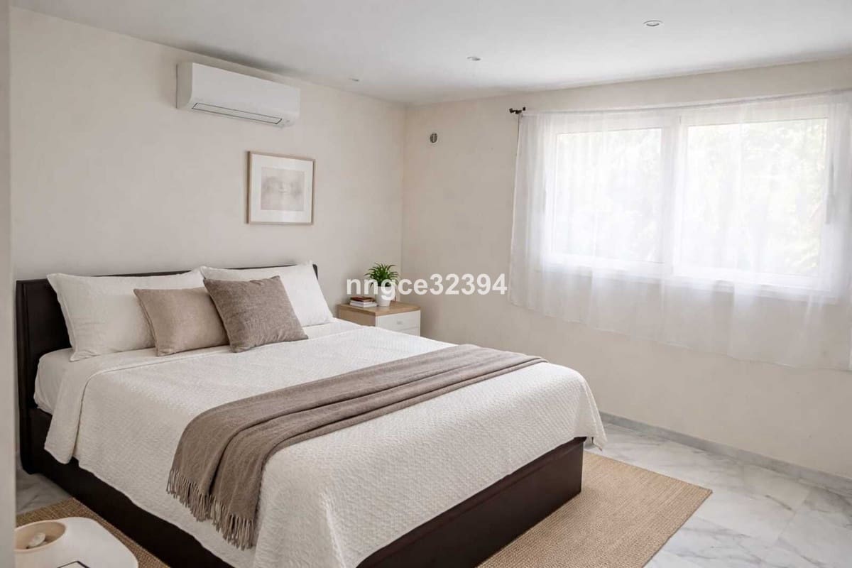 7 bedroom Villa for sale in Sotogrande with pool - € 999,000 (Ref: 9540268)