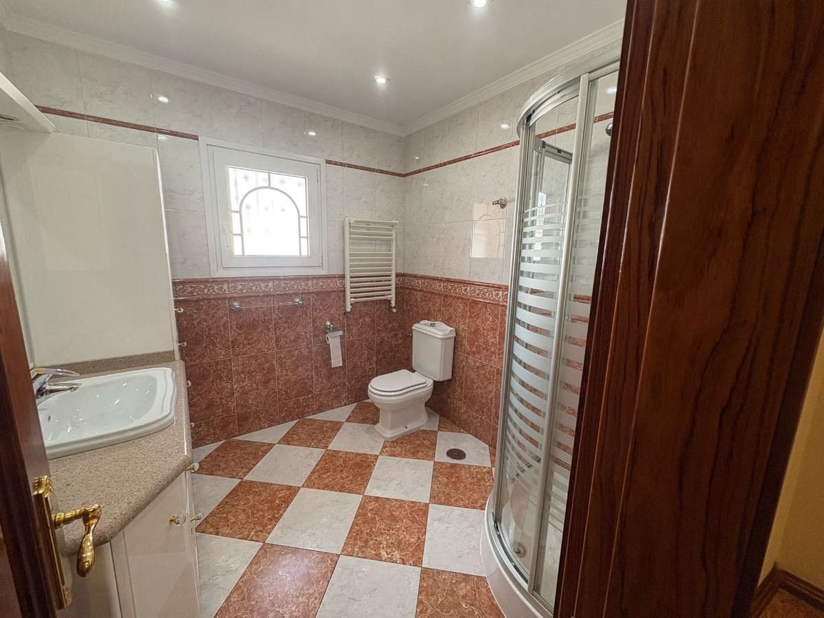 8 camera da letto Villa in vendita in Alhaurin de la Torre con piscina garage - 1.200.000 € (Rif: 9540269)