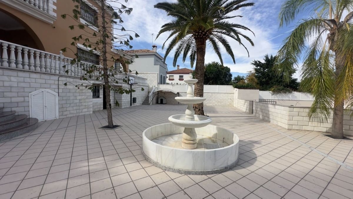 8 camera da letto Villa in vendita in Alhaurin de la Torre con piscina garage - 1.200.000 € (Rif: 9540269)