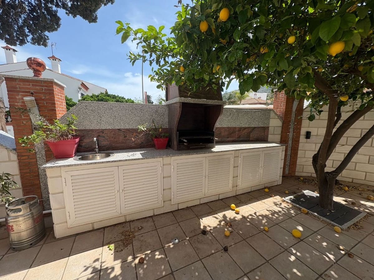 8 camera da letto Villa in vendita in Alhaurin de la Torre con piscina garage - 1.200.000 € (Rif: 9540269)