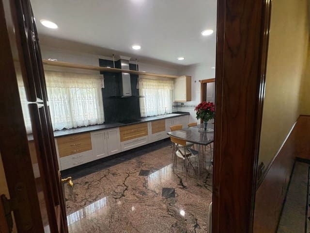 8 soveværelse Villa til salg i Alhaurín de la Torre med swimmingpool garage - € 1.200.000 (Ref: 9540269)