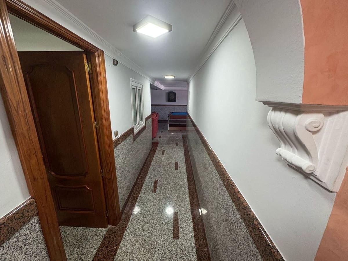 8 bedroom Villa for sale in Alhaurin de la Torre with pool garage - € 1,200,000 (Ref: 9540269)