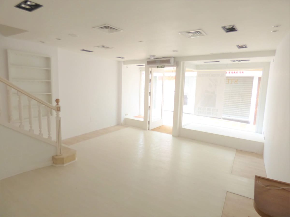 2 bedroom Townhouse for sale in Marbella - € 1,200,000 (Ref: 9540272)