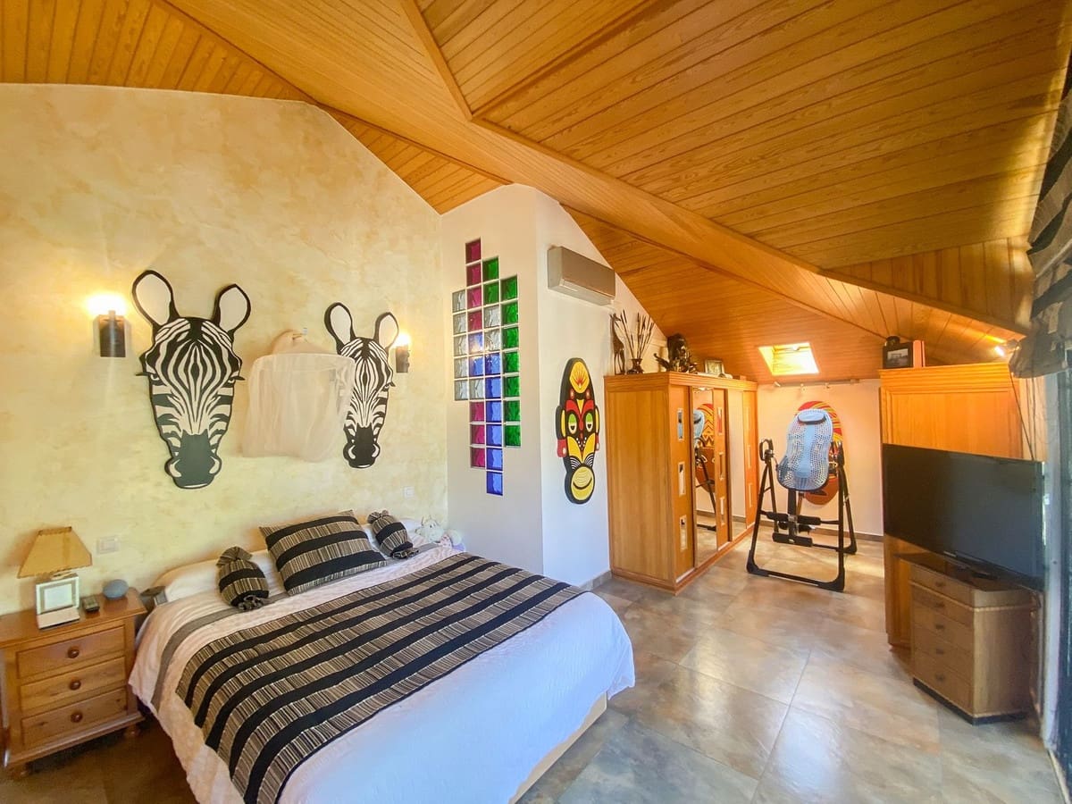 3 soverom Villa til salgs i Guadalmina med svømmebasseng garasje - € 1 240 000 (Ref: 9540276)