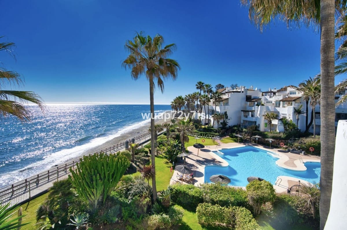 2 soverom Leilighet til salgs i Puerto Banus med svømmebasseng - € 1 250 000 (Ref: 9540280)