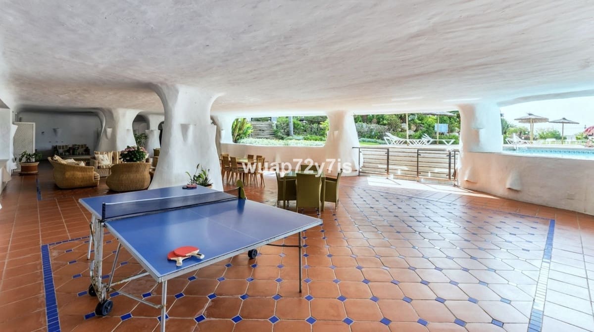 2 soverom Leilighet til salgs i Puerto Banus med svømmebasseng - € 1 250 000 (Ref: 9540280)