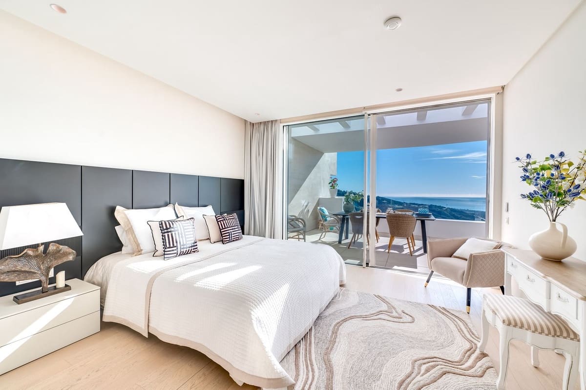 3 quarto Apartamento para venda em Ojen com piscina garagem - 1 250 000 € (Ref: 9540284)