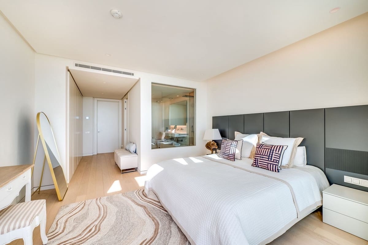 3 quarto Apartamento para venda em Ojen com piscina garagem - 1 250 000 € (Ref: 9540284)