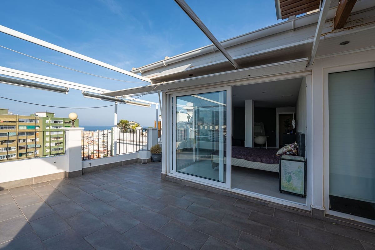 3 quarto Penthouse para venda em Fuengirola com piscina - 1 250 000 € (Ref: 9540288)