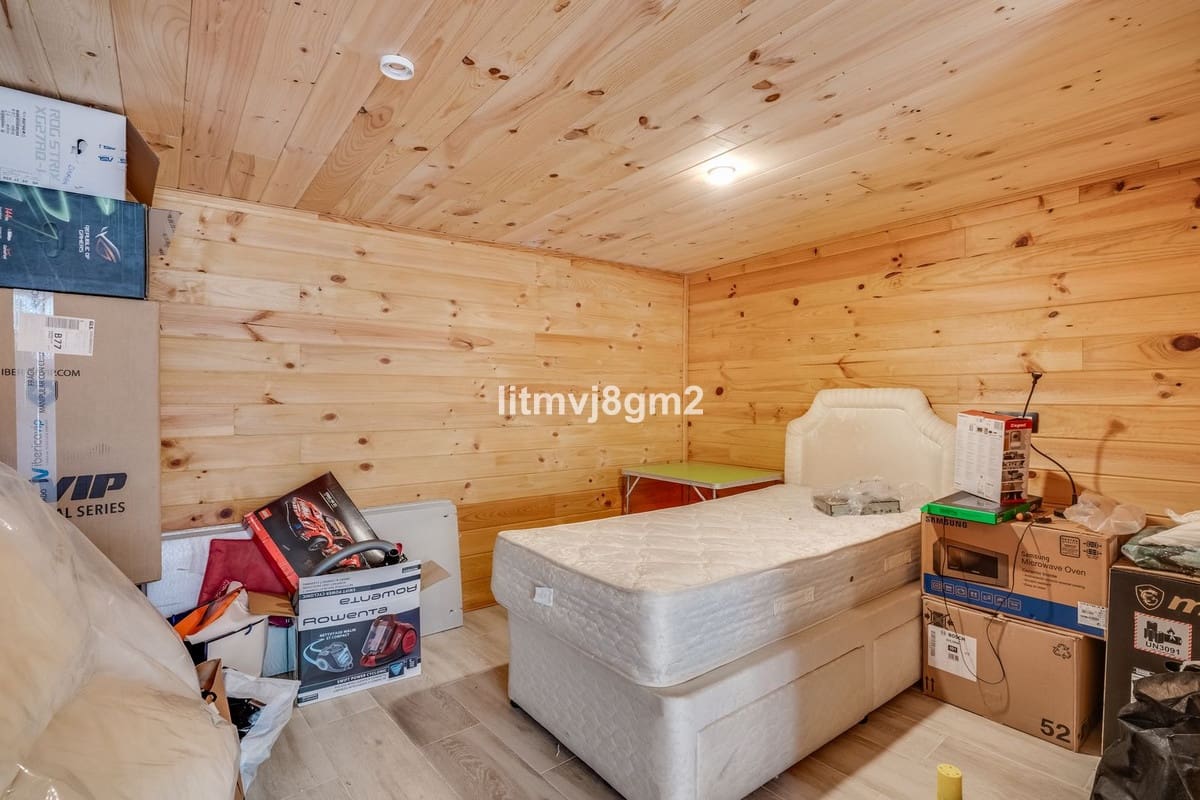 4 bedroom Villa for sale in Artola with pool garage - € 1,250,000 (Ref: 9540294)