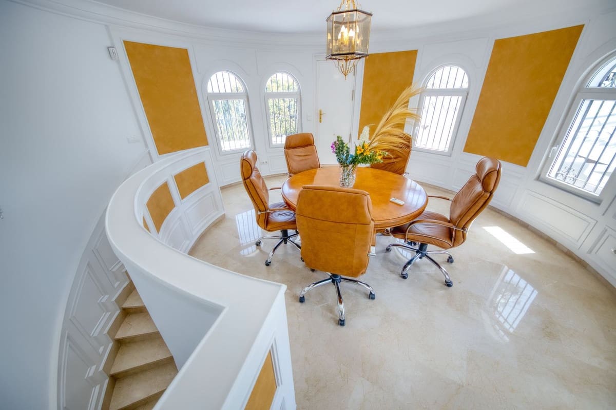 4 soveværelse Villa til salg i Benalmadena med swimmingpool - € 1.250.000 (Ref: 9540295)