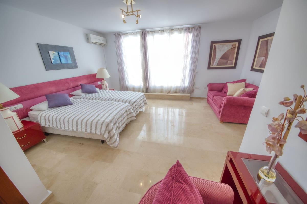 4 soverom Villa til salgs i Benalmadena med svømmebasseng - € 1 250 000 (Ref: 9540295)
