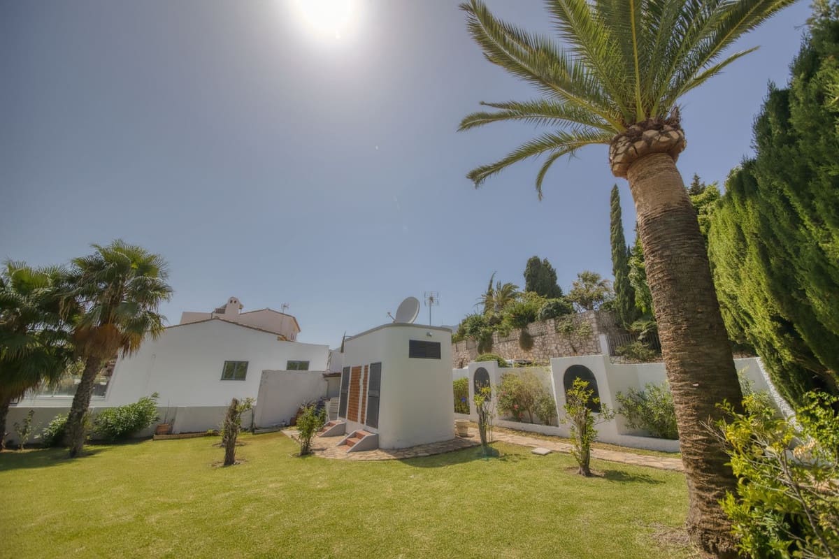 4 soverom Villa til salgs i Benalmadena med svømmebasseng - € 1 250 000 (Ref: 9540295)
