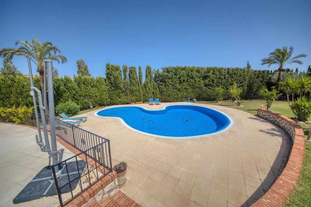 4 soverom Villa til salgs i Benalmadena med svømmebasseng - € 1 250 000 (Ref: 9540295)