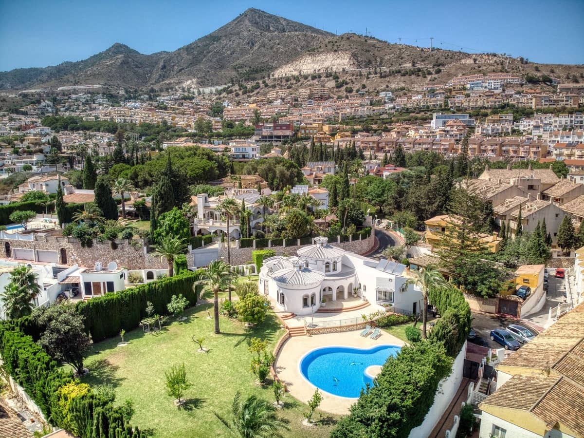 4 soverom Villa til salgs i Benalmadena med svømmebasseng - € 1 250 000 (Ref: 9540295)