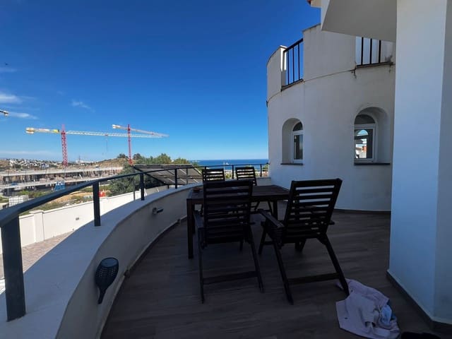 4 soveværelse Villa til salg i Centro, Estepona med swimmingpool garage - € 1.250.000 (Ref: 9540297)