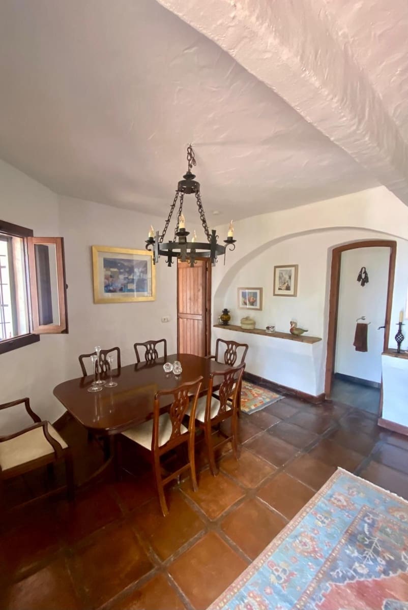 5 soverom Villa til salgs i Mijas med svømmebasseng garasje - € 1 150 000 (Ref: 9540298)