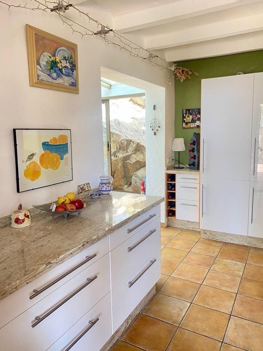 5 soverom Villa til salgs i Mijas med svømmebasseng garasje - € 1 150 000 (Ref: 9540298)