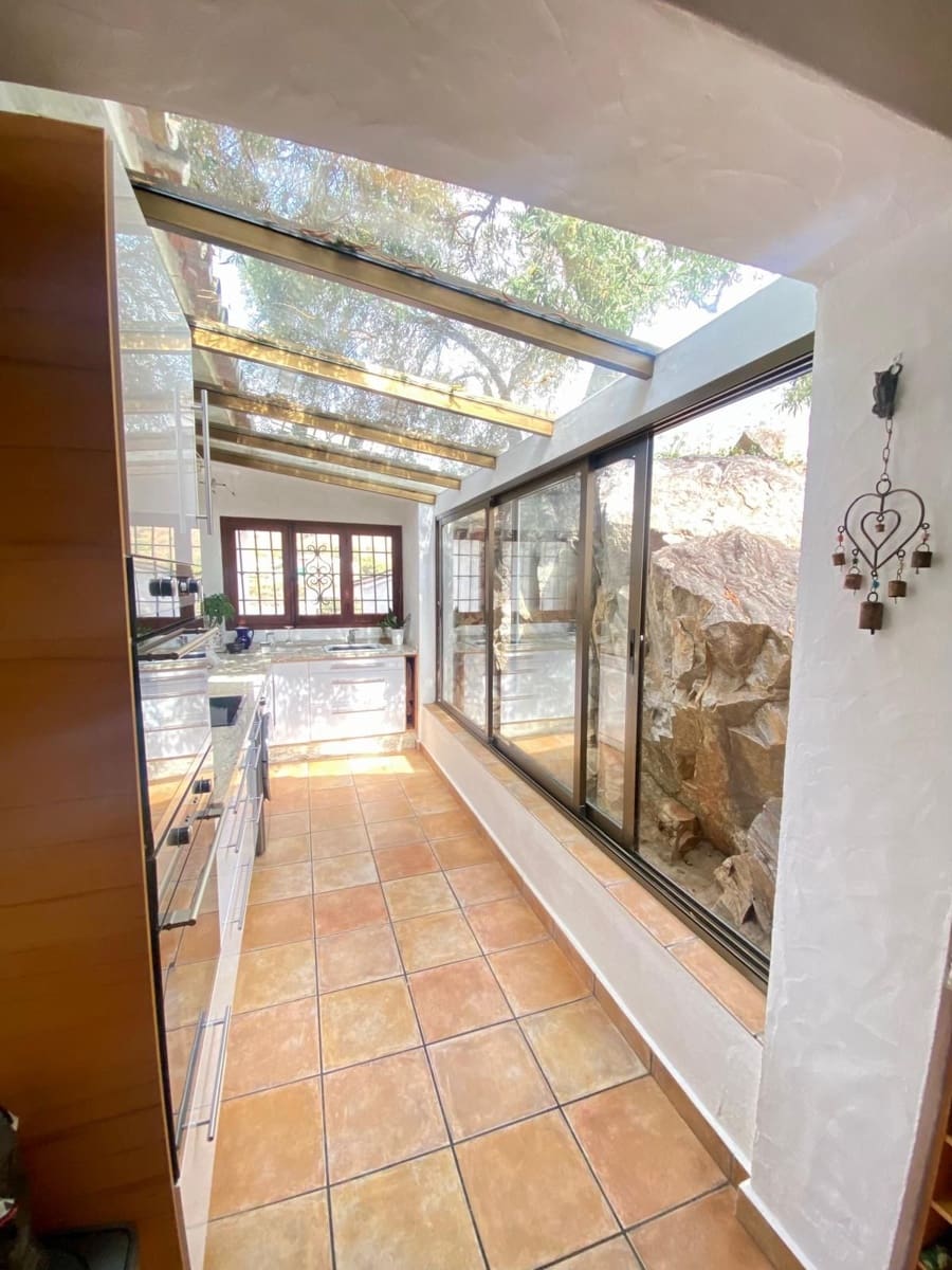 5 soverom Villa til salgs i Mijas med svømmebasseng garasje - € 1 150 000 (Ref: 9540298)