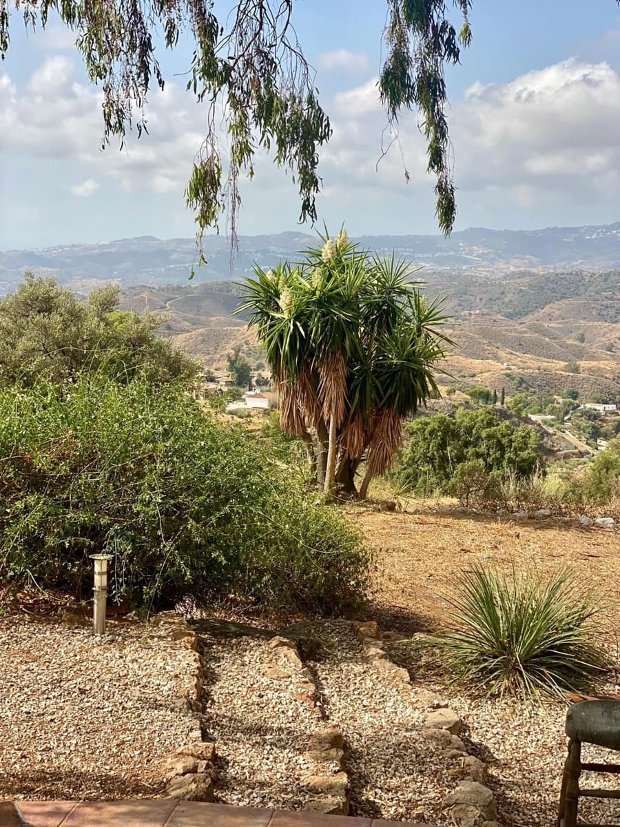 5 soverom Villa til salgs i Mijas med svømmebasseng garasje - € 1 150 000 (Ref: 9540298)