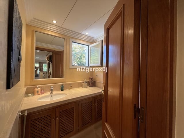 3 makuuhuone Paritalo myytävänä paikassa Costalita, Estepona mukana uima-altaan 
autotalli - 1 250 000 € (Ref: 9540300)