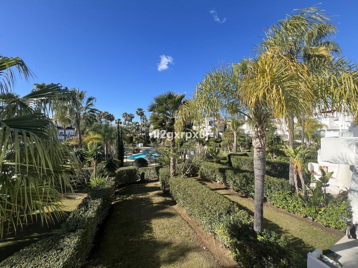 3 makuuhuone Paritalo myytävänä paikassa Costalita mukana uima-altaan 
autotalli - 1 250 000 € (Ref: 9540300)