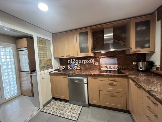 3 camera da letto Villetta Bifamiliare in vendita in Costalita, Estepona con piscina garage - 1.250.000 € (Rif: 9540300)