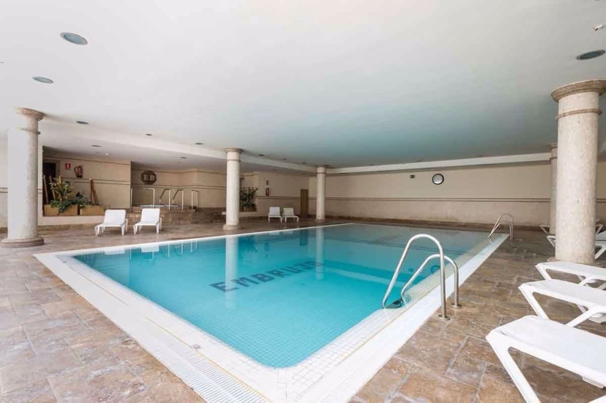 2 slaapkamer Appartement te koop in Puerto Banus met zwembad garage - € 1.260.000 (Ref: 9540307)