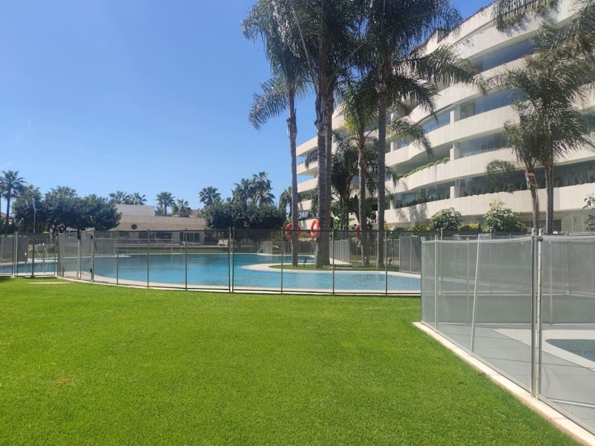 2 slaapkamer Appartement te koop in Puerto Banus met zwembad garage - € 1.260.000 (Ref: 9540307)